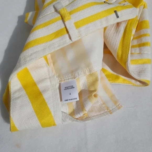 7th Ave. Design Studio New York & Co. White with Yellow Stripes Shorts Size 2 - Picture 10 of 11